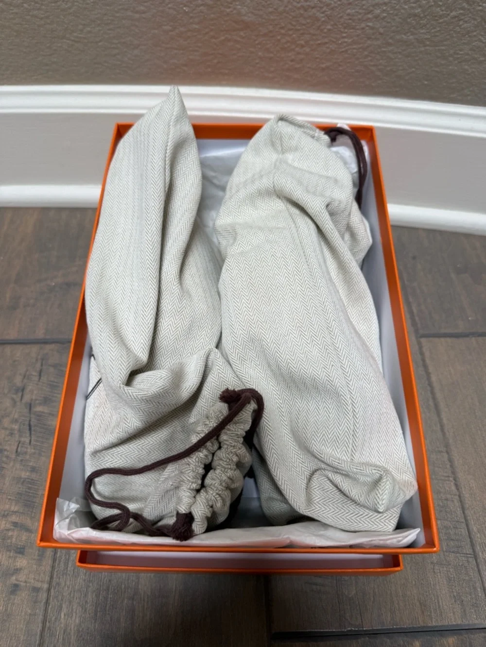 BNIB Hermes Chypre Beige Suede Shearling Sandals - Picture 5 of 5